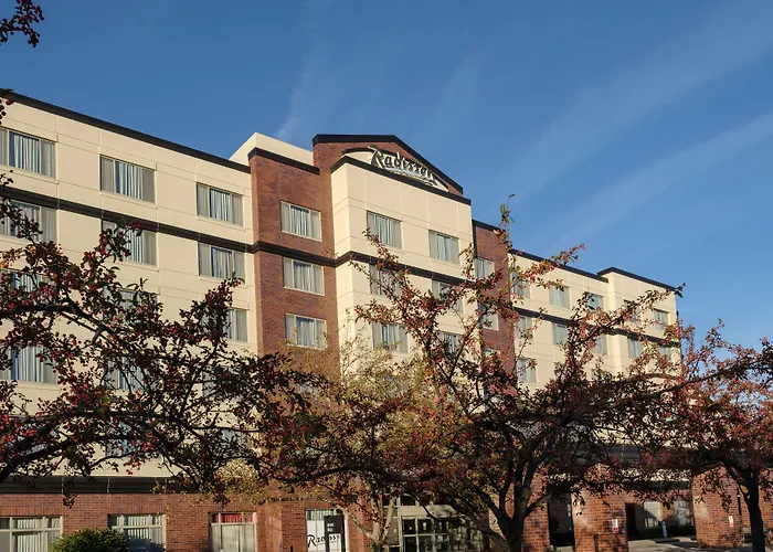 Wyndham On John Deere Commons