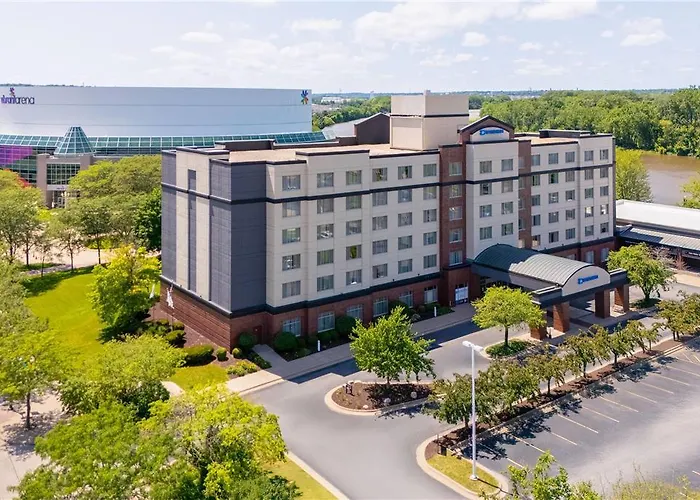 Wyndham On John Deere Commons Moline