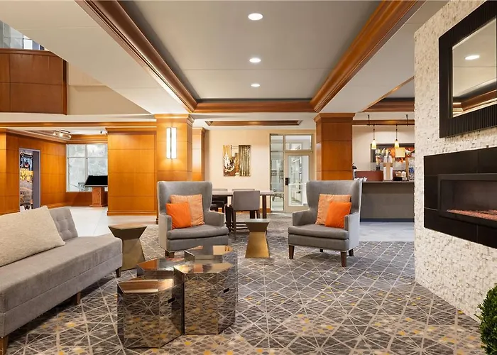 Wyndham On John Deere Commons 4* Moline