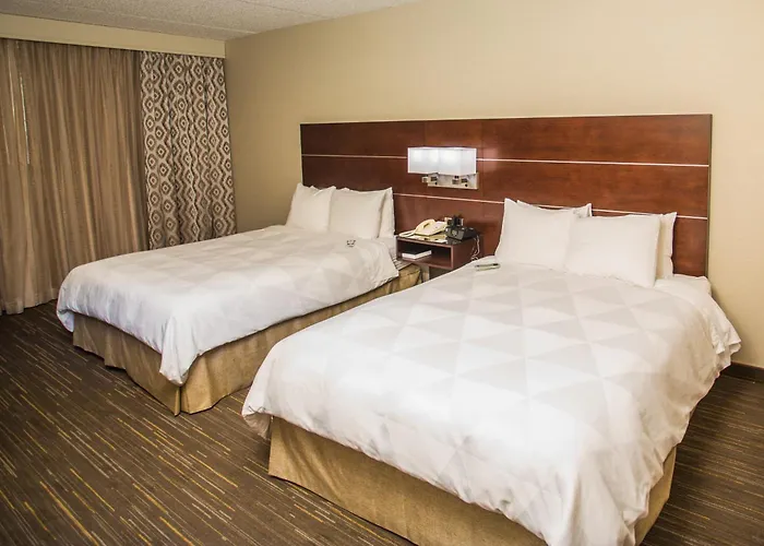 Wyndham On John Deere Commons Hotel 4*