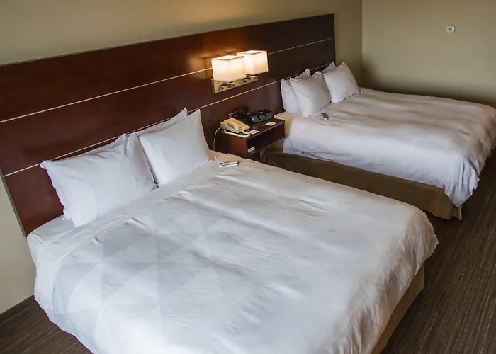 Wyndham On John Deere Commons Hotel Moline
