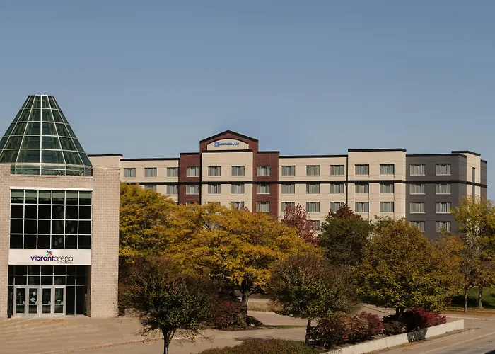 Wyndham On John Deere Commons 4* Moline
