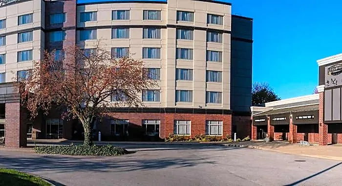 Wyndham On John Deere Commons Hotel 4*
